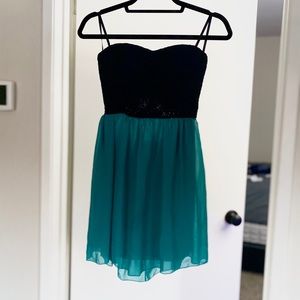 (NWT) 👗Strapless Mini Dress - Black/Turquoise